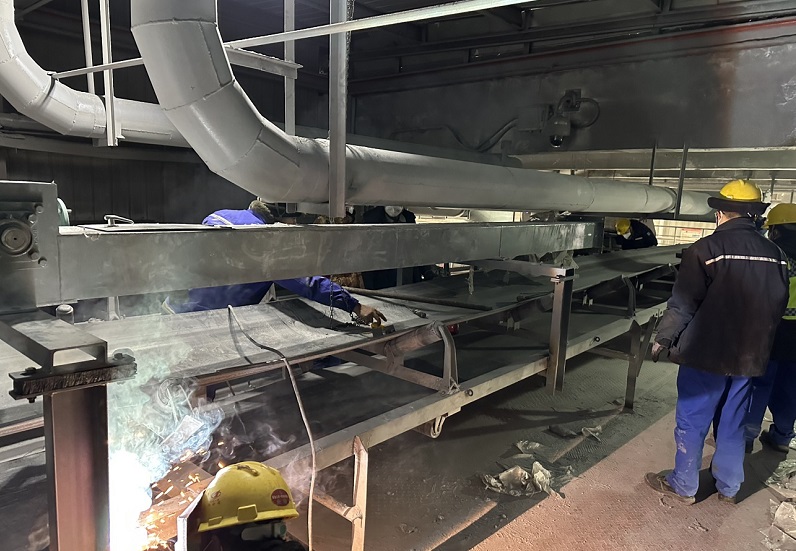 替換舊皮帶秤，ICS-14A皮帶秤和藏箱鏈碼安裝調(diào)試完畢！